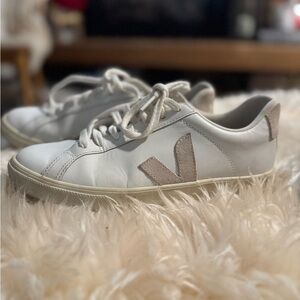 Veja Women's White and Beige Sneakers